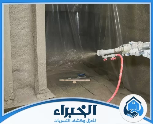 فني عزل فوم بجازان